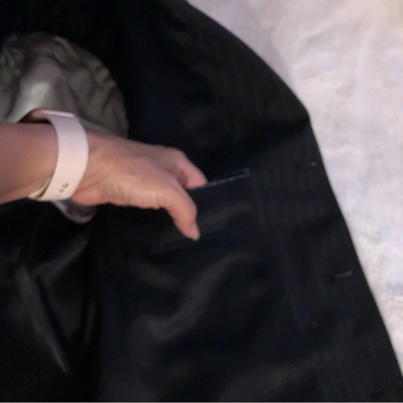 Kenneth Cole, BlK Pinstriped, 3 Button Men’s Blazer with Collar Size 42R - Picture 15 of 16